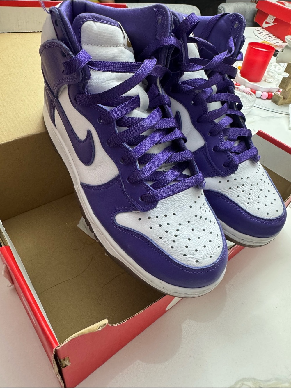 Nike High-Top dunk Sneakers in White and Purple